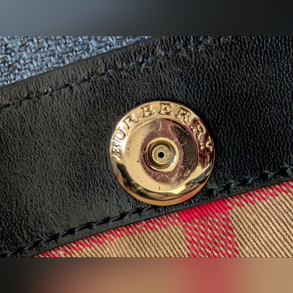 Burberry Black Leather Shoulder Bag with Gold Studs - Picture 10 of 13